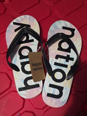 Happy Nation Kids' Black-Strap Rainbow Logo Flip Flops